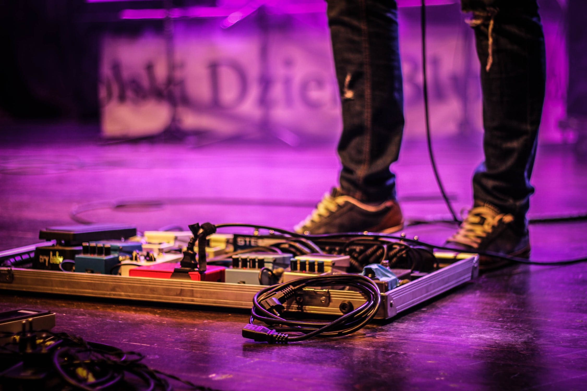 What Does it Mean to “Advance” a Celebrity Headliner Show for a Private Event?
